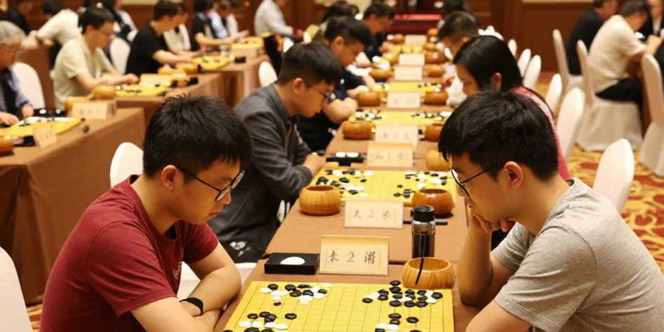 प्राग शतरंज महोत्सव 2026: 27 मिनिएचर और वे सबक जो लंबे खेल नहीं देते